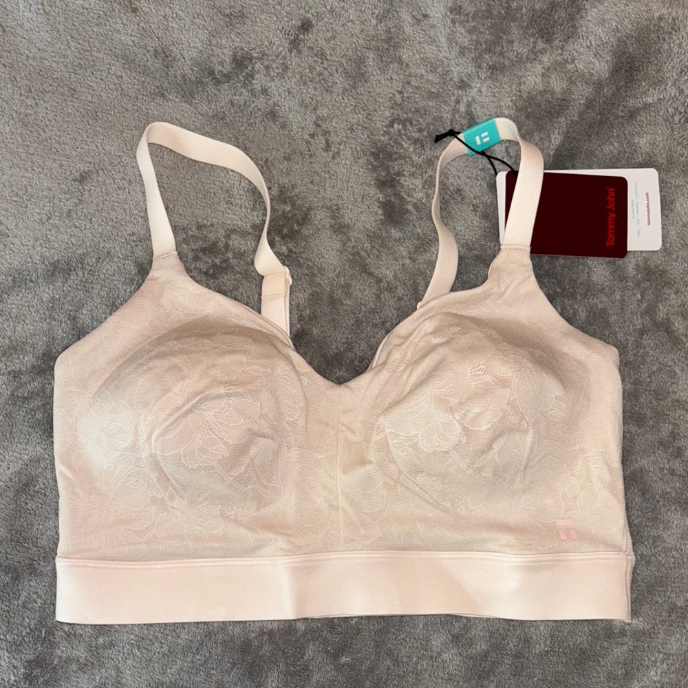 NWT Tommy John sports bra
